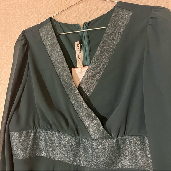JJs House Long Sleeve V-Neck Dress with Metallic Trim Formal Flowy Womens Sz XL - Picture 6 of 8